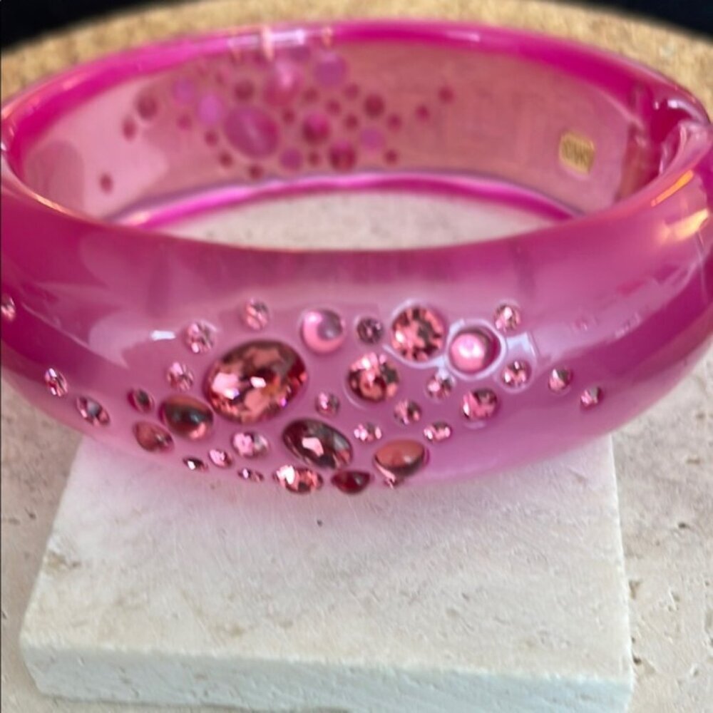 Alexis Bittar Pink Lucite Crystal Bracelet Sparkle Resin Bangle Statement - Picture 6 of 6
